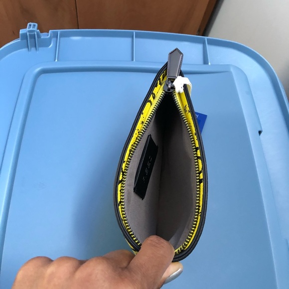 Purse - Picture 3 of 3